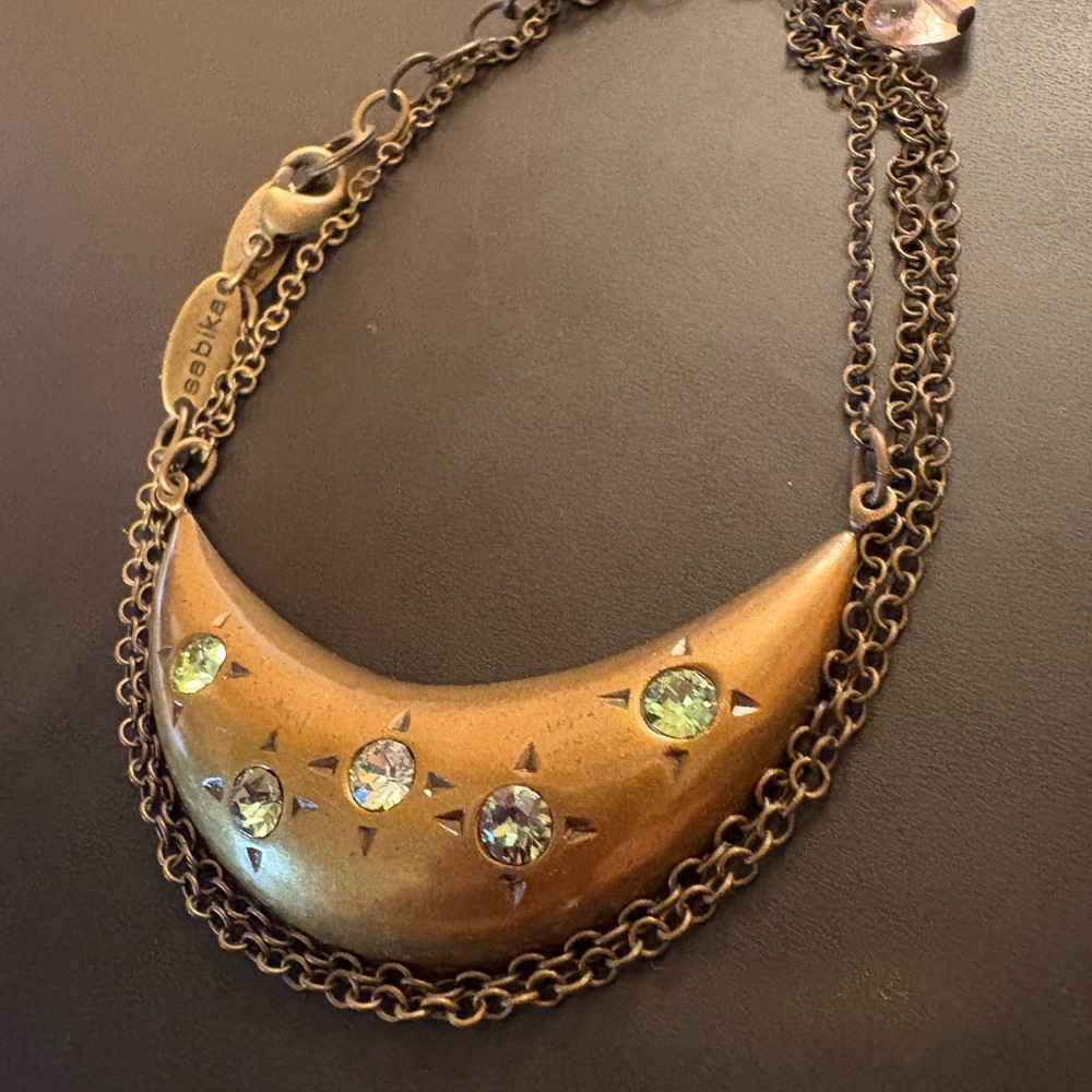 Sabika Antiqued-Style Goldish/Bronze Crescent Necklace with Green Gems - Picture 8 of 8